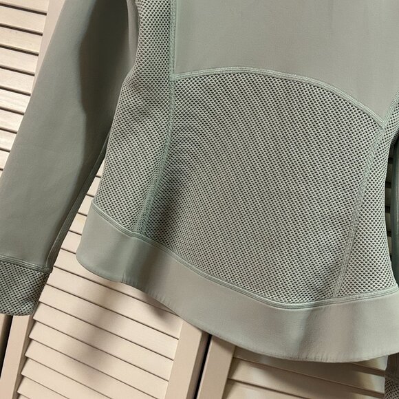 Lululemon Fitted Jacket: Size S - Picture 5 of 16